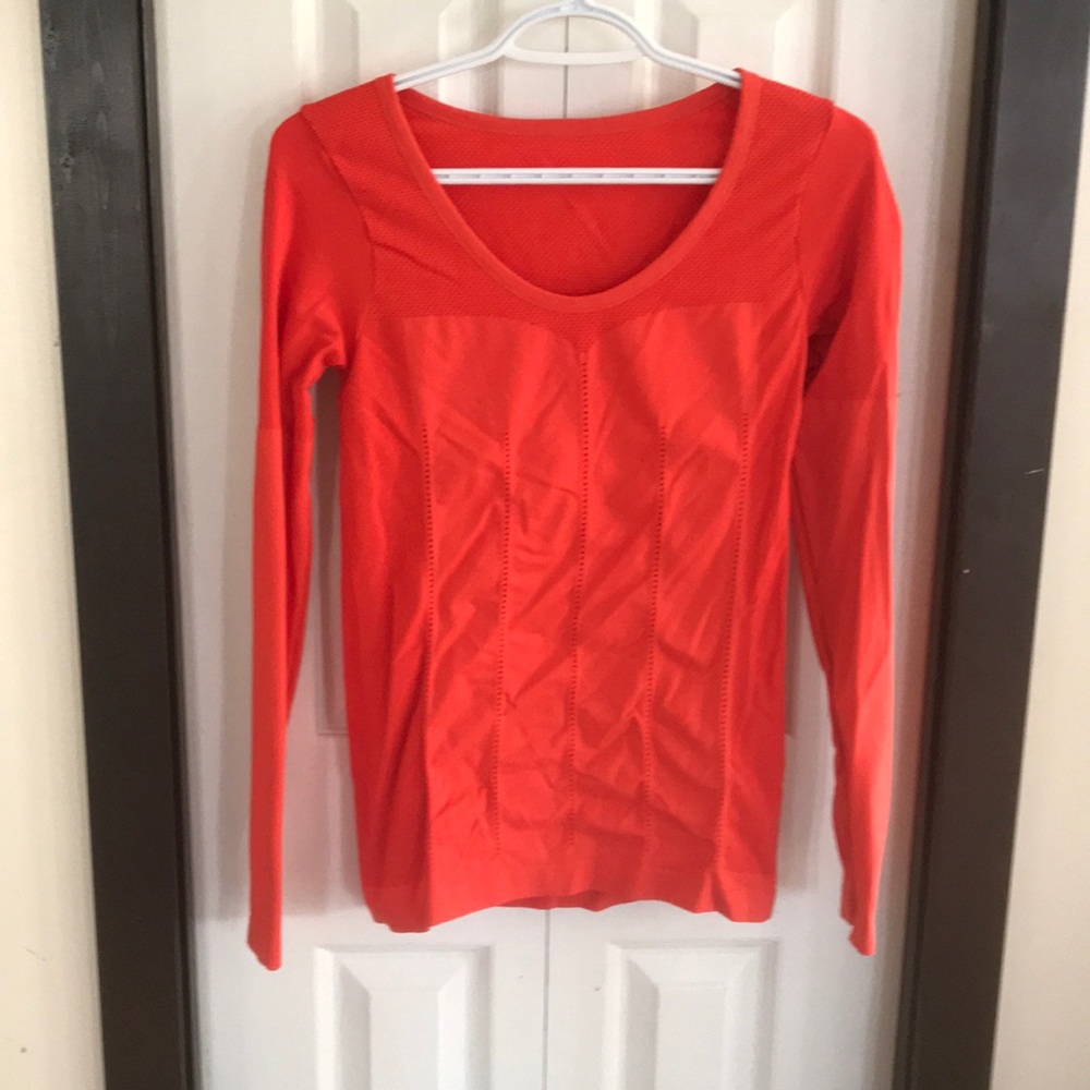 Fabletics workout shirt